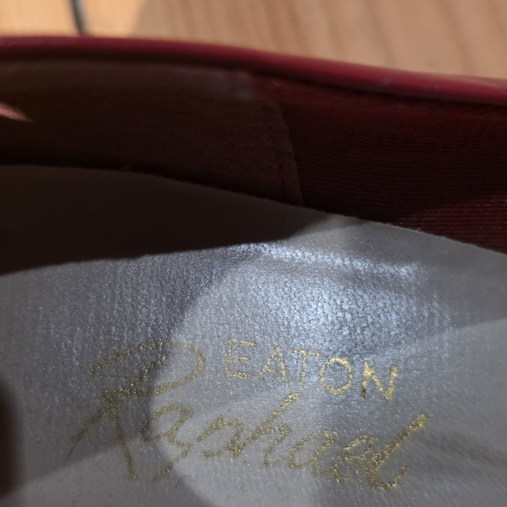 Vintage Etons  Red Women's Heels - Picture 4 of 5